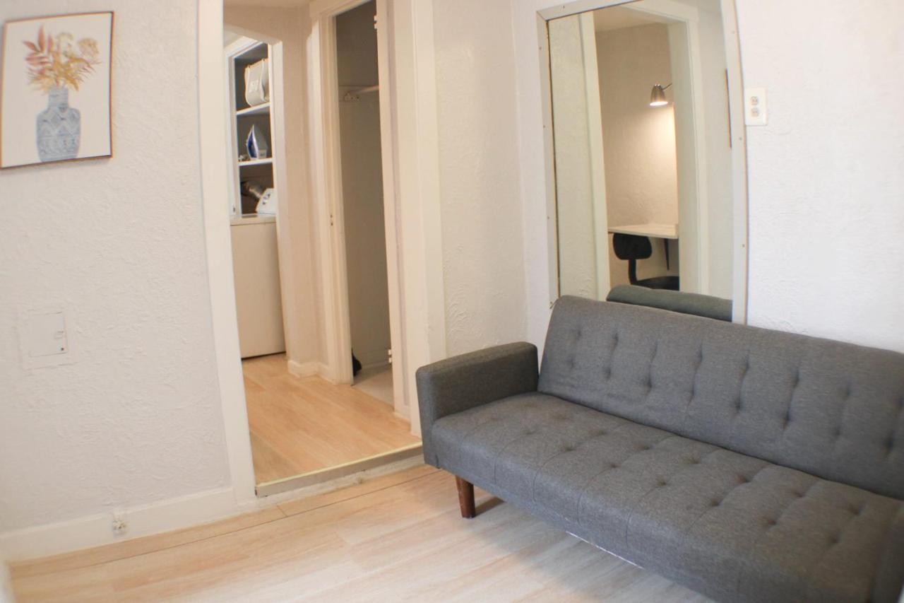 3 Bedroom Southside Pad - Sleeps 8 - Amazing Location พิตต์สเบิร์ก ภายนอก รูปภาพ